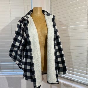 Warm shirt fleece lined white black snaps XL